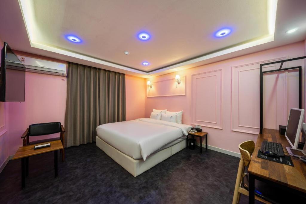 Gray Hotel Пусан Экстерьер фото