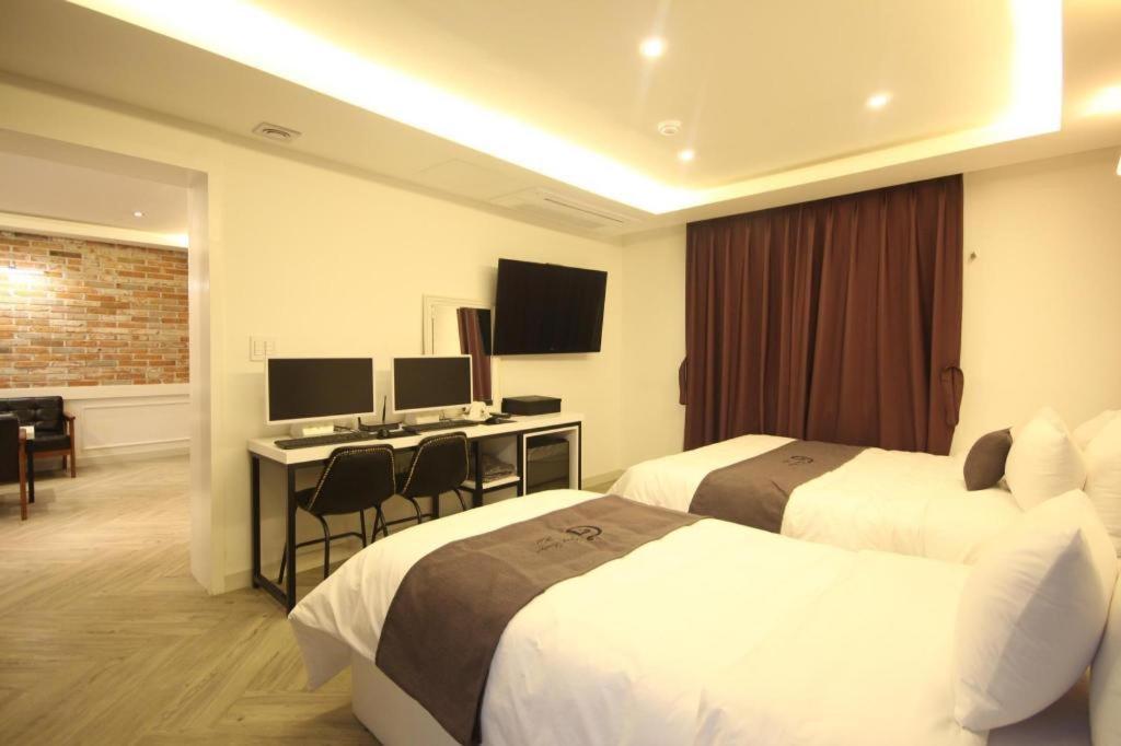 Gray Hotel Пусан Экстерьер фото