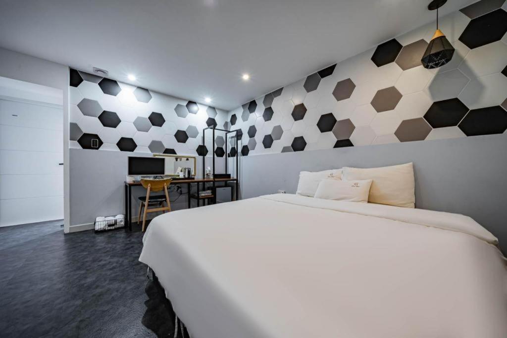 Gray Hotel Пусан Экстерьер фото
